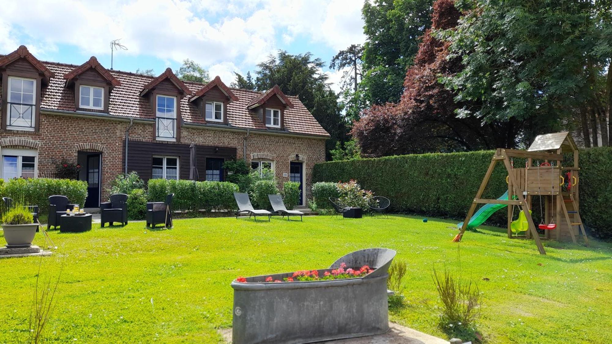 Gites "Aux Charmes De La Baie" Labellises 3 Clevacances Avec Parking Et Terrain Clos Buigny-Saint-Maclou Esterno foto